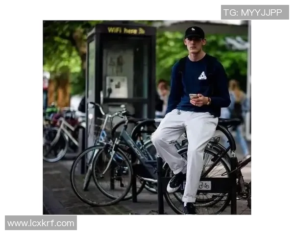 学打篮球时尚穿搭指南让你在球场上也能尽显个性与风采